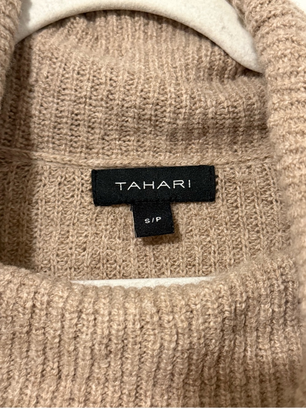 179. Tahari Neutral Taupe Slouchy Cowl Neck Sweater Small Cabin Quiet Luxury - Picture 2 of 9
